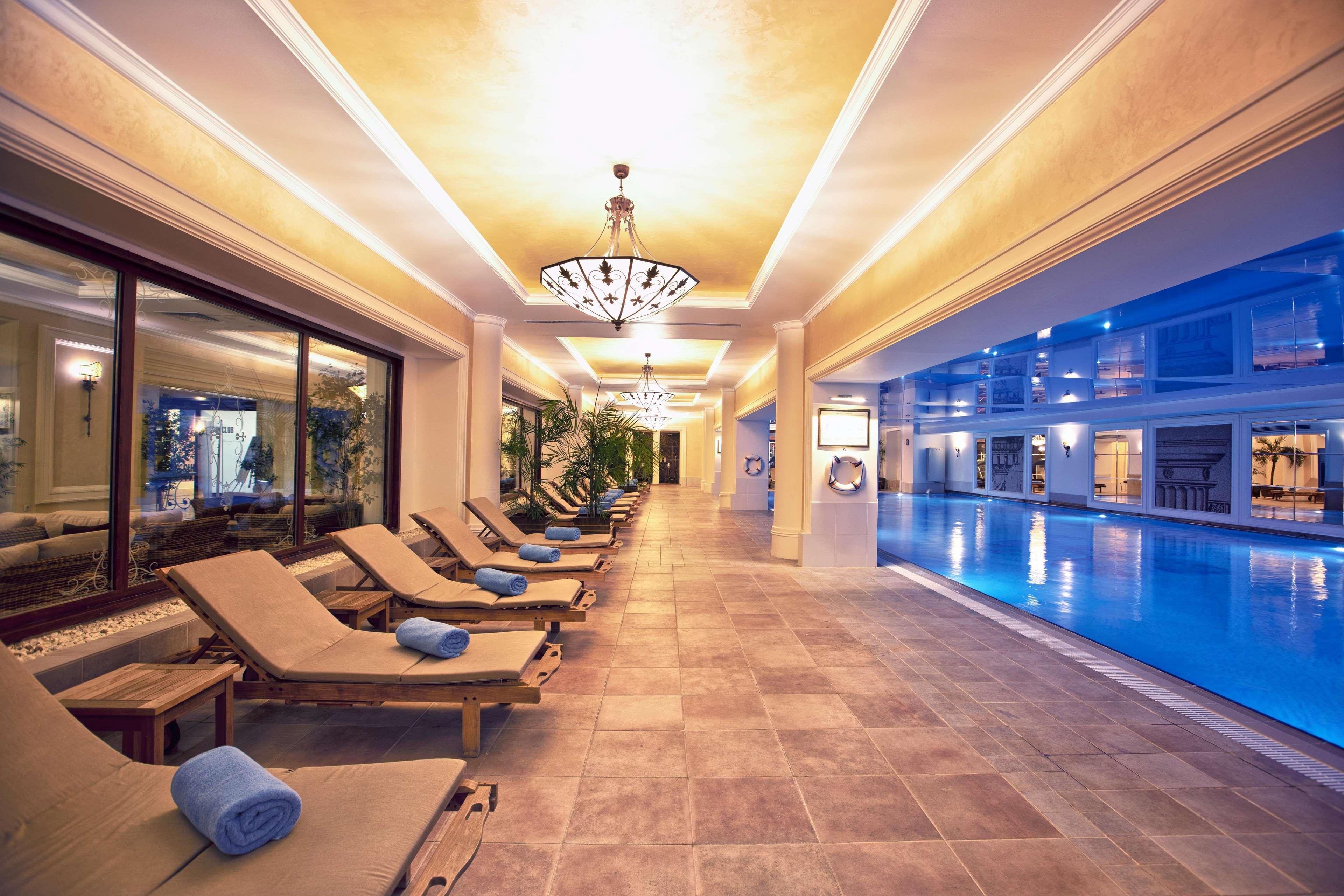 Готель Rixos Алмати Екстер'єр фото